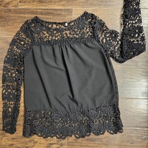 Chic Black Lace Women's Blouse